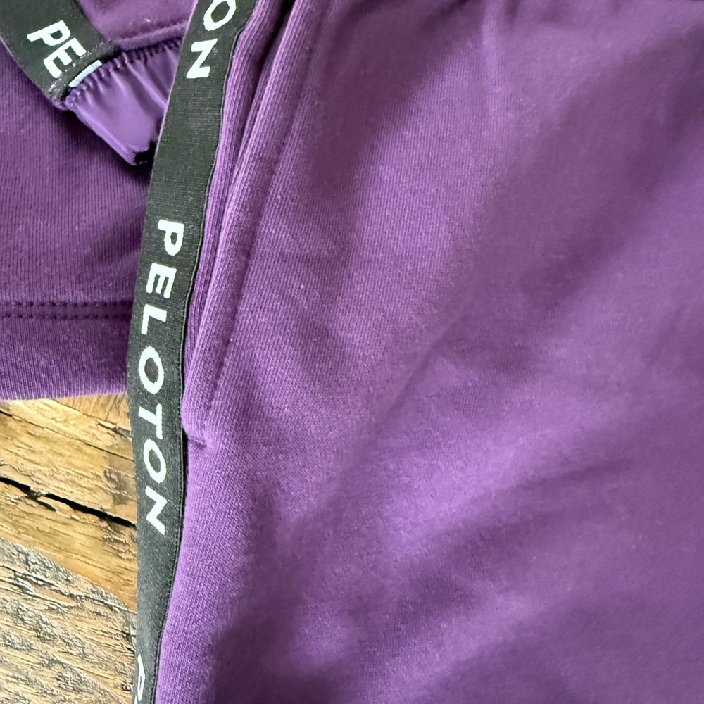 Peloton Deep Purple Activewear Set Size Small - Picture 5 of 12